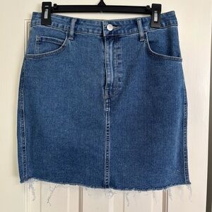 Denim Blue Mini Skirt | Raw Frayed Hem | Size 8 (Fits Like 4) | Casual Chic
